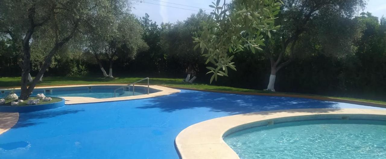 Sevilla Brisas Vip Valencina De La Concepcion Extérieur photo
