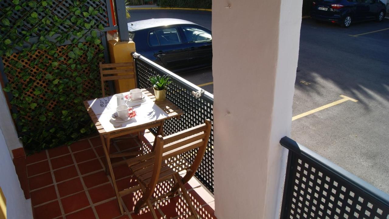 Sevilla Brisas Vip Valencina De La Concepcion Extérieur photo