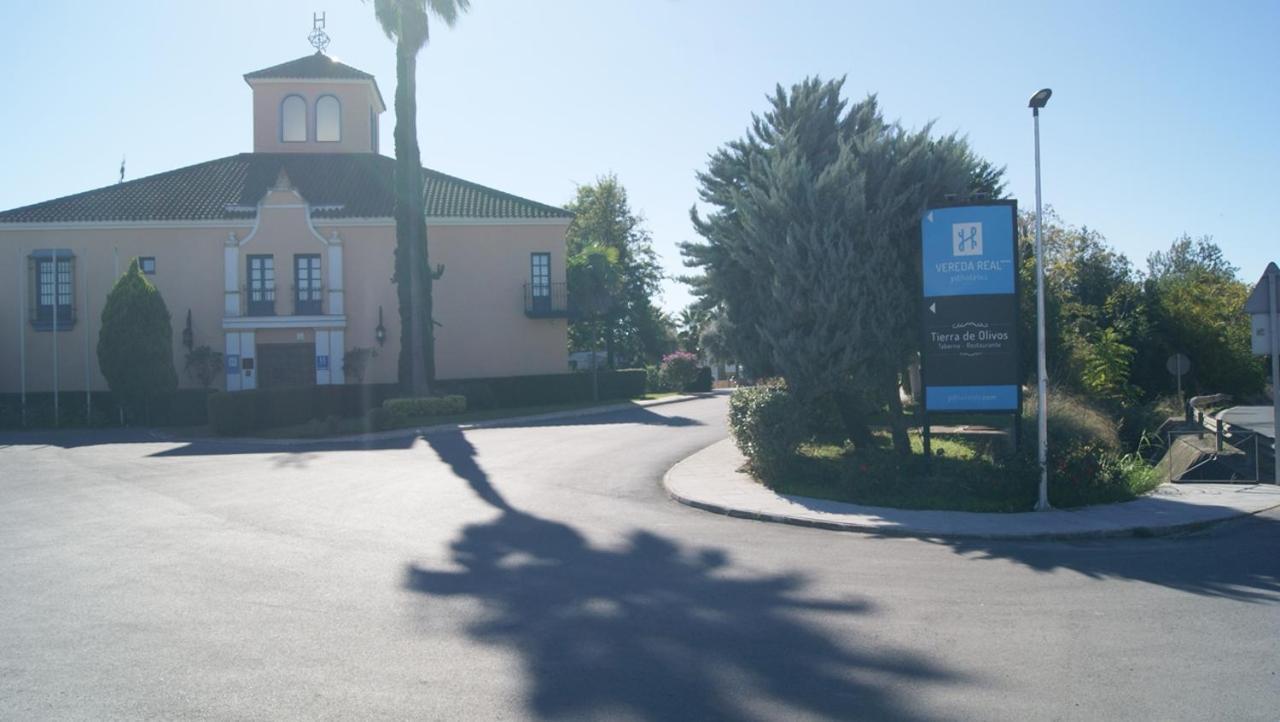 Sevilla Brisas Vip Valencina De La Concepcion Extérieur photo