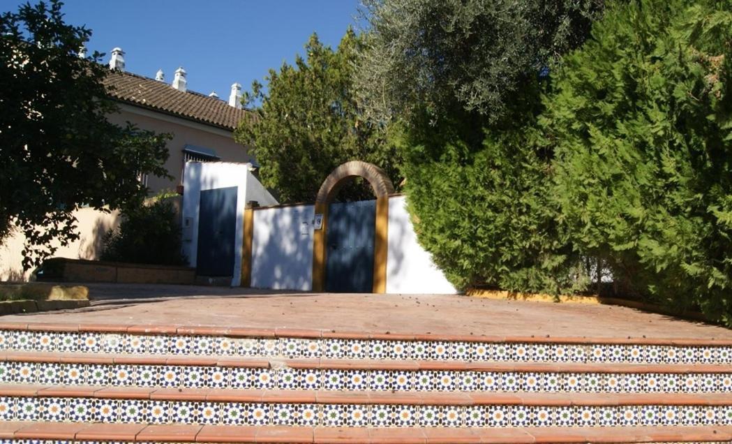 Sevilla Brisas Vip Valencina De La Concepcion Extérieur photo